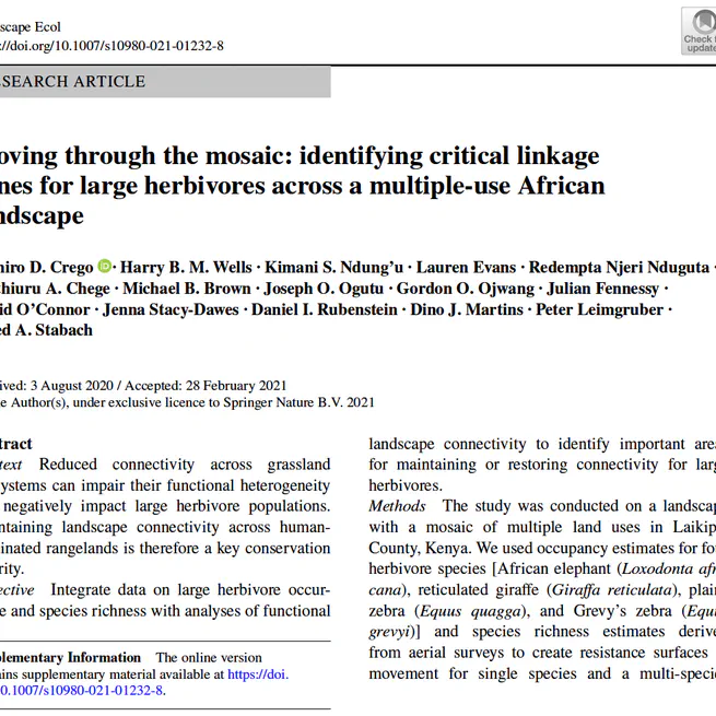 Moving through the mosaic: identifying critical linkage zones for large herbivores across a multiple‐use African landscape